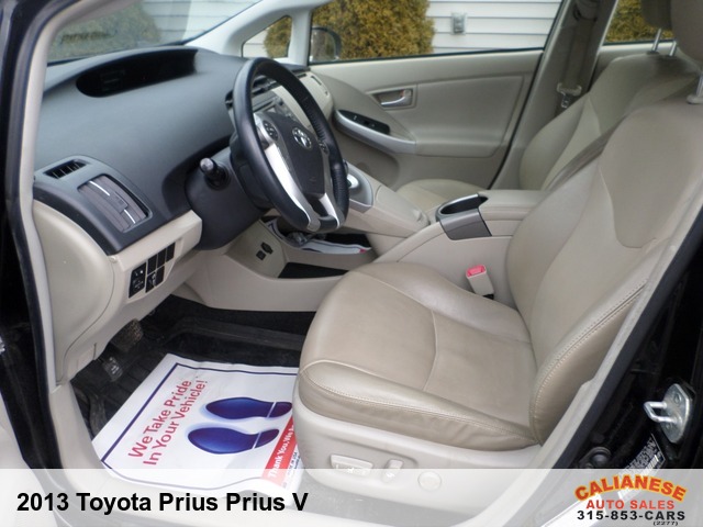 2013 Toyota Prius Prius V