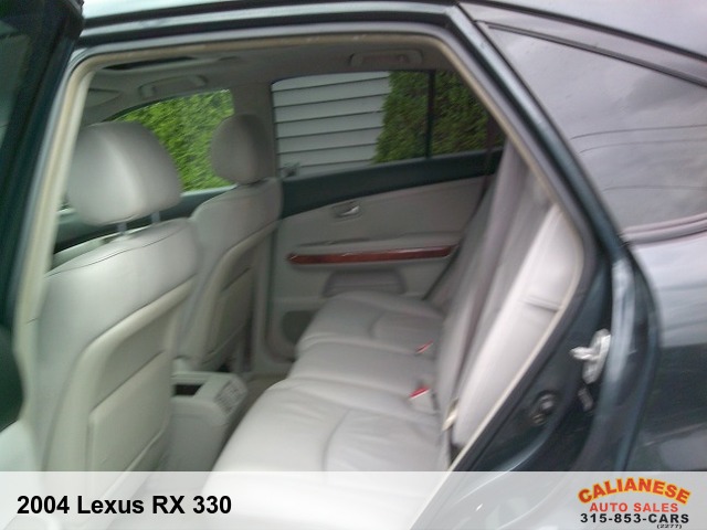 2004 Lexus RX 330 SUV